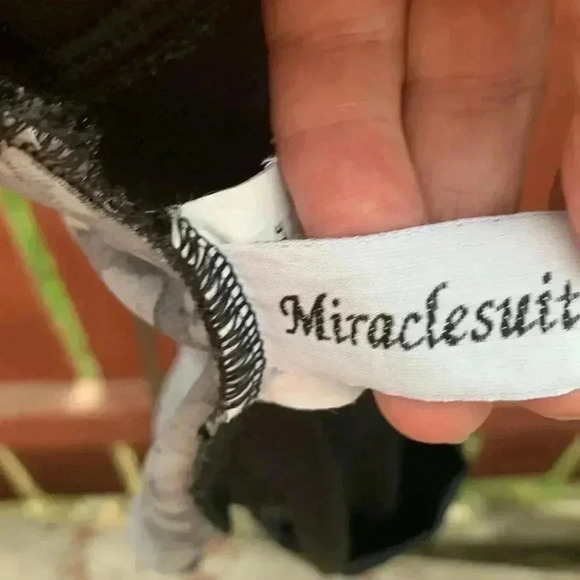 Miracle  suit Size 16DD gray animal print - Picture 9 of 9